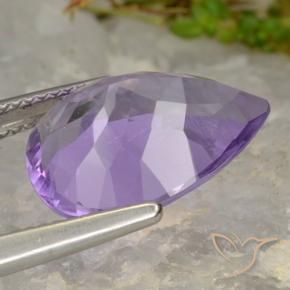 Améthyste Violet moyen naturelle En forme de poire, 6.43 ct, VVS-VS