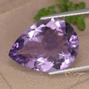 Améthyste Violet moyen naturelle En forme de poire, 6.64 ct, VVS-VS