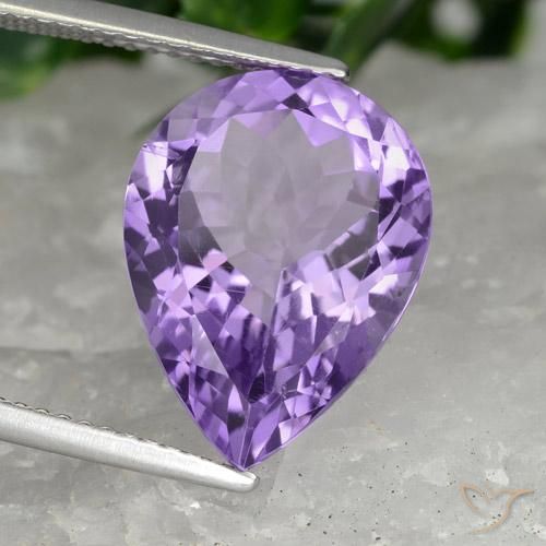 Améthyste Violet moyen naturelle En forme de poire, 7.08 ct, VVS-VS