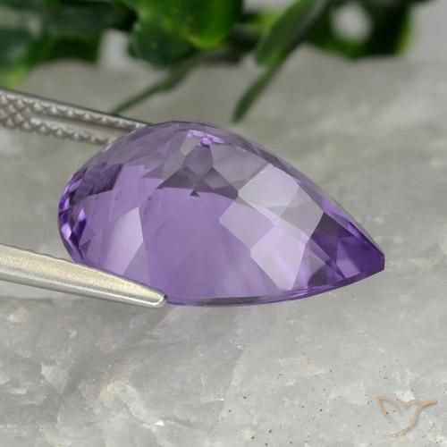 Améthyste Violet moyen naturelle En forme de poire, 7.08 ct, VVS-VS