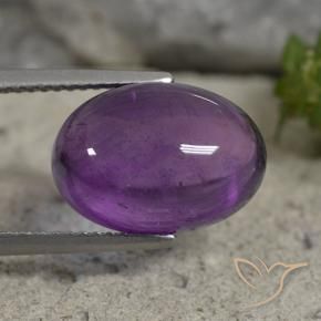 Améthyste Violet moyen naturelle ovale, 7.44 ct, Transparent