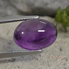 Améthyste Violet moyen naturelle ovale, 7.11 ct, Transparent