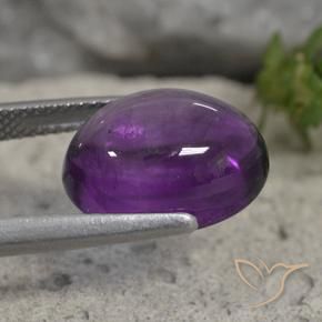 Améthyste Violet moyen naturelle ovale, 7.11 ct, Transparent