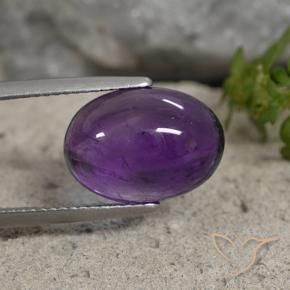 Améthyste Violet moyen naturelle ovale, 6.07 ct, Transparent