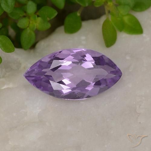 Améthyste Violet moyen naturelle Marquise, 1.85 ct, VS