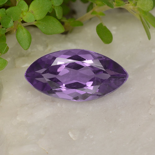 Améthyste Violet moyen naturelle Marquise, 1.86 ct, VS
