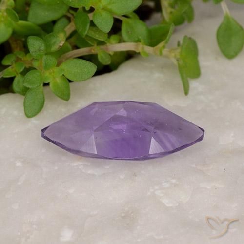 Améthyste Violet rosé foncé naturelle Marquise, 1.48 ct, VS