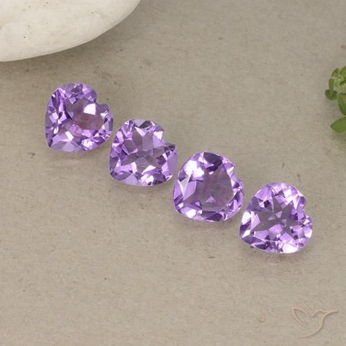 Shop natural 2.37ct Pourpre violacé moyen Améthyste gems, Cœur, from Brésil at GemSelect. In stock, global shipping!