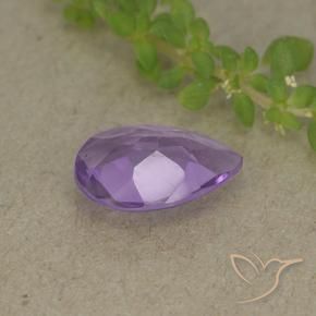 Améthyste Violet moyen naturelle En forme de poire, 1.40 ct, VVS-VS