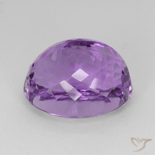 Améthyste Pourpre violacé moyen naturelle ovale, 25.81 ct, VVS