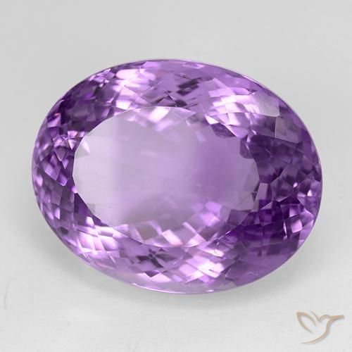 Améthyste Pourpre violacé moyen naturelle ovale, 31.21 ct, IF