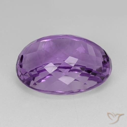 Améthyste Pourpre violacé moyen naturelle ovale, 30.78 ct, IF