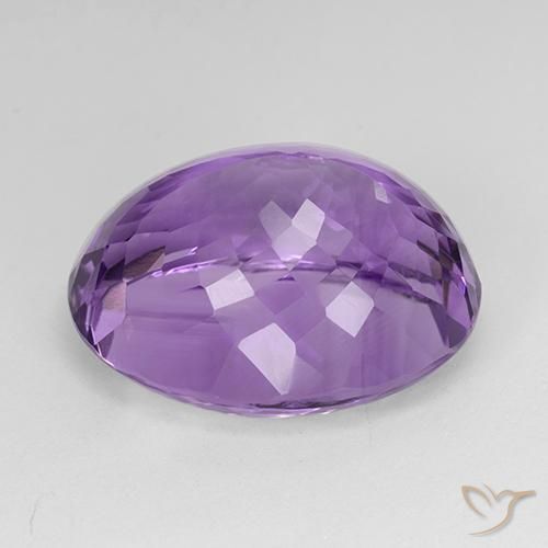 Améthyste Pourpre violacé profond naturelle ovale, 28.46 ct, IF