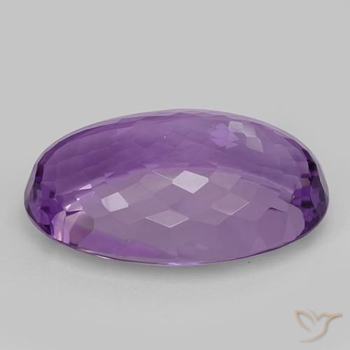 Améthyste Violet moyen naturelle ovale, 33.63 ct, IF