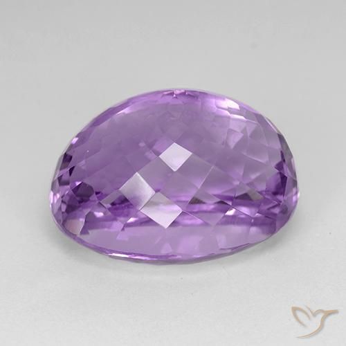 Améthyste Violet rosâtre moyen naturelle ovale, 25.80 ct, IF