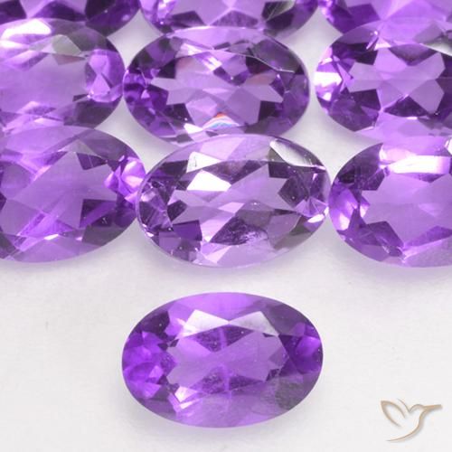 Améthyste Violet vif naturelle ovale, 0.43 ct, VS