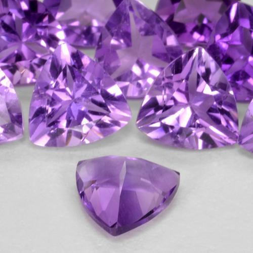 Améthyste Violet moyen naturelle Trillion, 0.04 ct, VS