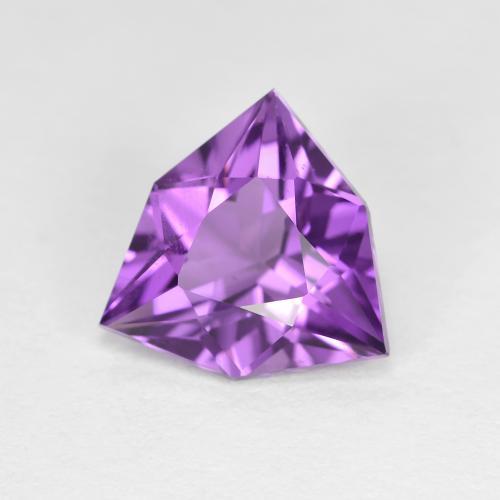 Améthyste Violet moyen naturelle Forme fantaisie, 1.97 ct, VVS-VS