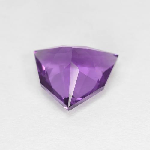Améthyste Violet moyen naturelle Forme fantaisie, 1.97 ct, VVS-VS
