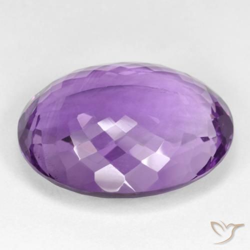 Améthyste Violet moyen naturelle ovale, 25.96 ct, VVS-VS