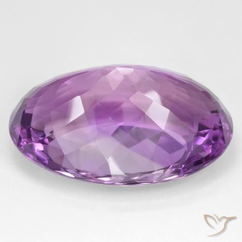 Améthyste Violet moyen naturelle ovale, 114.96 ct, VVS