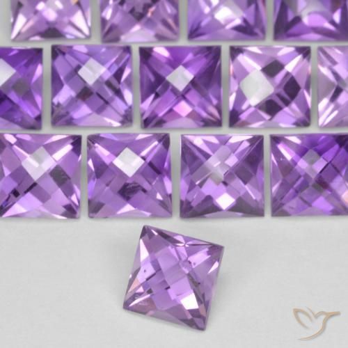 Améthyste Violet Rosâtre naturelle Carré, 0.67 ct, VVS-VS
