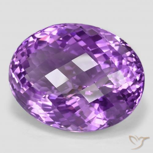 Améthyste Pourpre violacé moyen naturelle ovale, 59.13 ct, VVS-VS