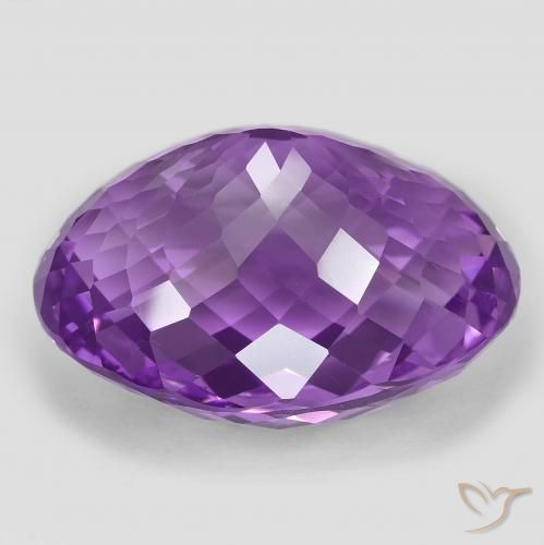 Améthyste Pourpre violacé moyen naturelle ovale, 59.13 ct, VVS-VS