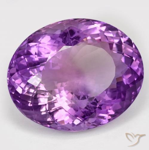 Améthyste Violet moyen naturelle ovale, 66.68 ct, VVS