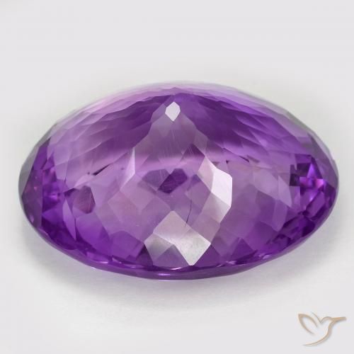 Améthyste Violet moyen naturelle ovale, 66.68 ct, VVS