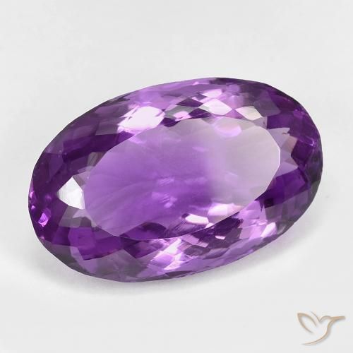 Améthyste Violet moyen naturelle ovale, 18.70 ct, VVS-VS