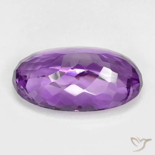 Améthyste Violet moyen naturelle ovale, 18.70 ct, VVS-VS