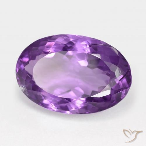 Améthyste Violet moyen naturelle ovale, 15.45 ct, VS