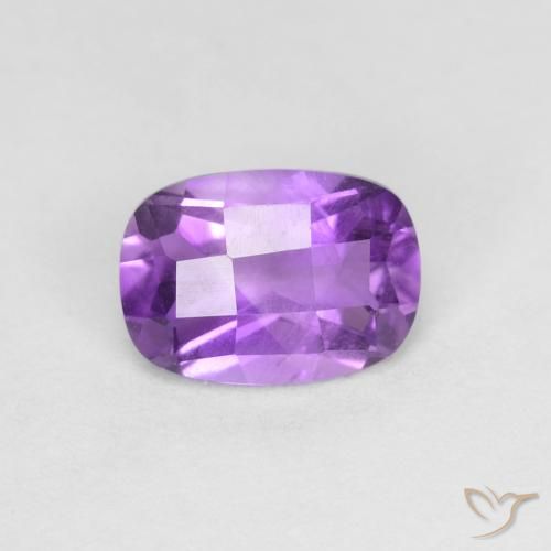 Améthyste Violet vif naturelle Coussin, 0.81 ct, VVS-VS