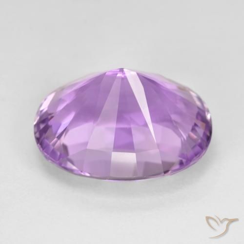 Améthyste Pourpre violacé moyen naturelle ovale, 12.86 ct, VVS-VS