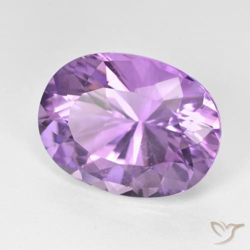 Améthyste Violet moyen naturelle ovale, 11.53 ct, VVS