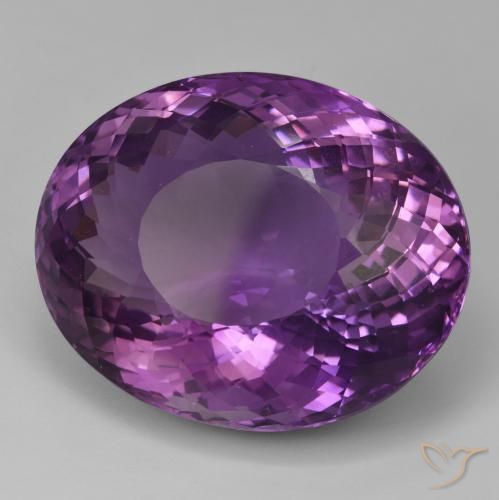 Améthyste Violet moyen naturelle ovale, 98.10 ct, IF