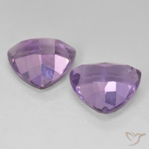 Achetez naturel 5.62ct Violet aubergine Améthyste gems, Trillion, En provenance Brésil chez GemSelect. En stock, livraison internationale!