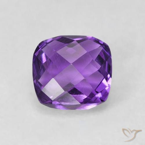Améthyste Violet foncé naturelle Coupe coussin, 0.62 ct, VVS-VS