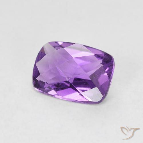 Améthyste Pourpre violacé moyen naturelle Coupe coussin, 0.74 ct, VVS