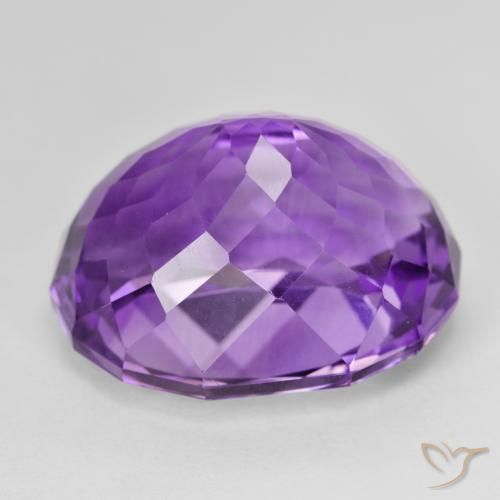 Améthyste Violet intense naturelle ovale, 30.90 ct, VVS
