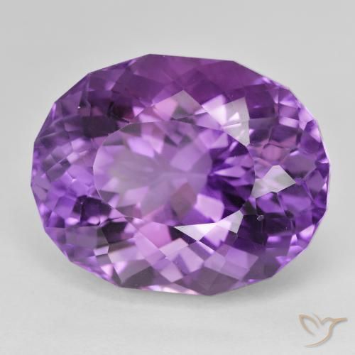 Améthyste Violet violacé naturelle ovale, 30.35 ct, VVS