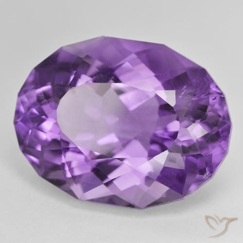 Améthyste Violet vif naturelle ovale, 28.28 ct, VVS-VS