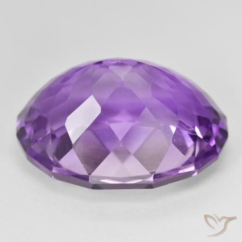 Améthyste Violet vif naturelle ovale, 28.28 ct, VVS-VS