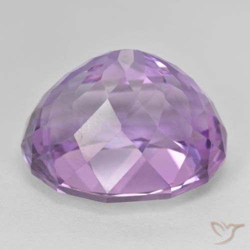 Améthyste Light-Medium Violet naturelle ovale, 31.42 ct, VVS