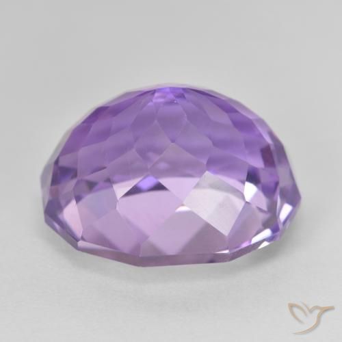 Améthyste Violet moyen naturelle ovale, 17.75 ct, VVS-VS