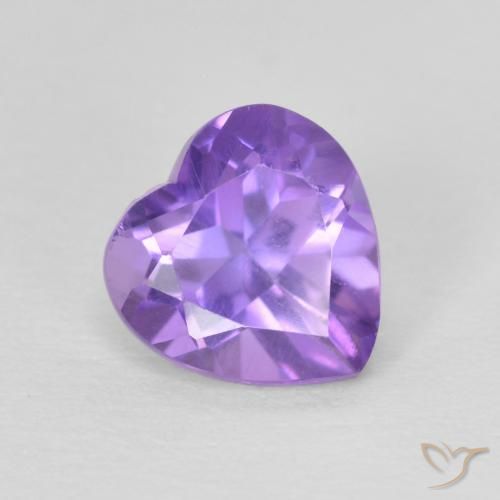 Améthyste Violet moyen naturelle Cœur, 0.72 ct, VS