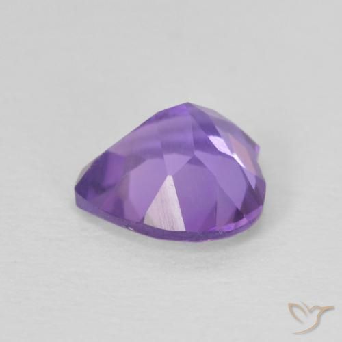 Améthyste Violet moyen naturelle Cœur, 0.72 ct, VS