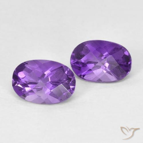 Achetez naturel 0.82ct Violet foncé Améthyste gems, Coupe ovale, En provenance Brésil chez GemSelect. En stock, livraison internationale!