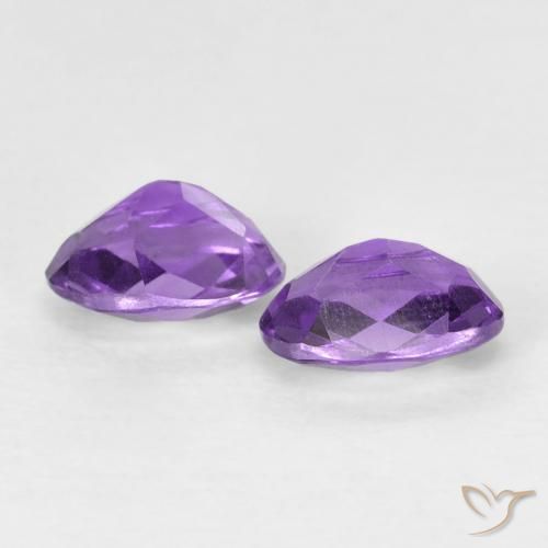 Shop natural 0.86ct Violet vif Améthyste gems, ovale, from Brésil at GemSelect. In stock, global shipping!